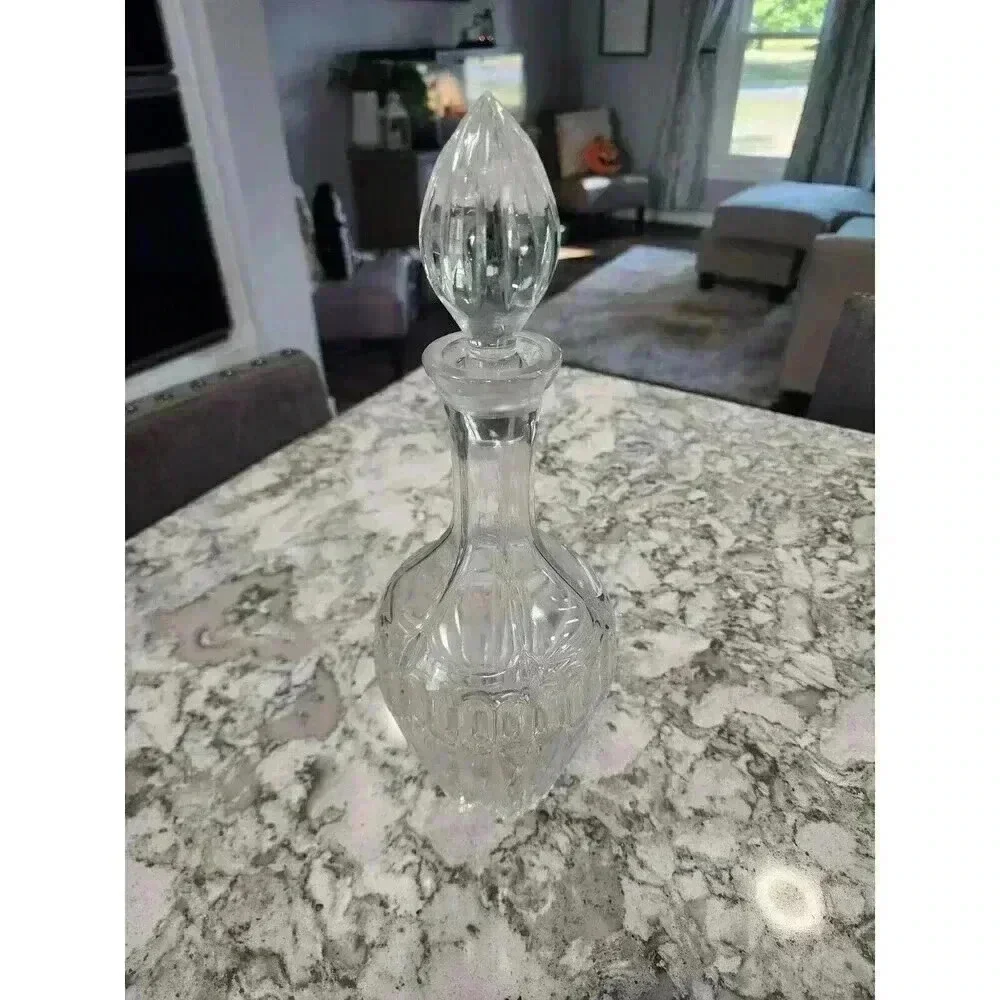 Unbranded this elegant